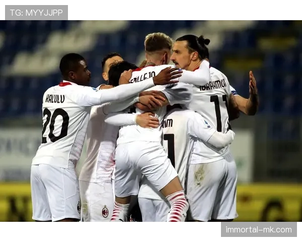 鲁本·迪亚斯与阿劳霍：对抗能力及防守方式差异解析